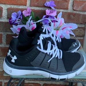 New ! Under Armour  Athletic Sneakers 👟